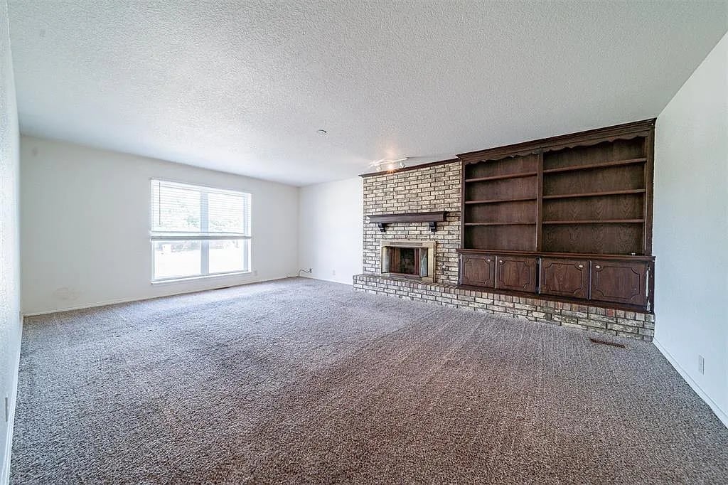 12501 Parkland Pl