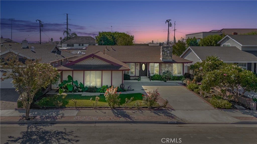 4544 Patricia Cir