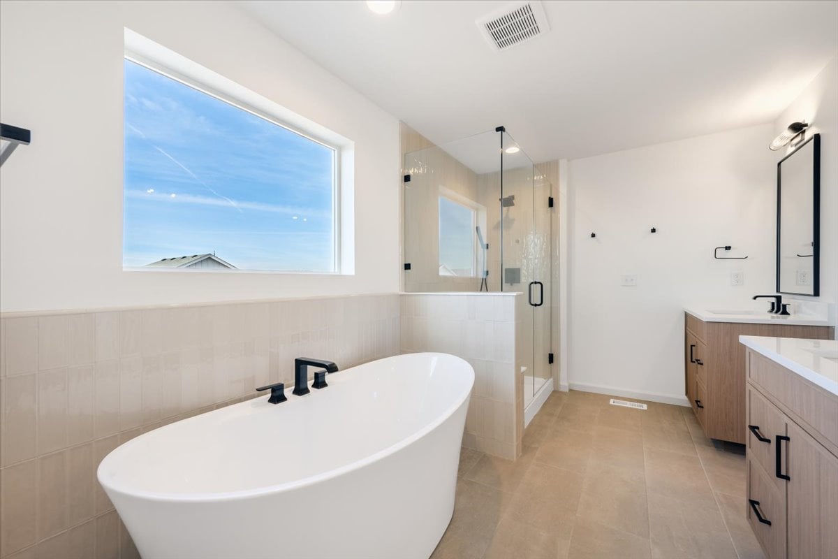 15 Snowcap Dr Windsor