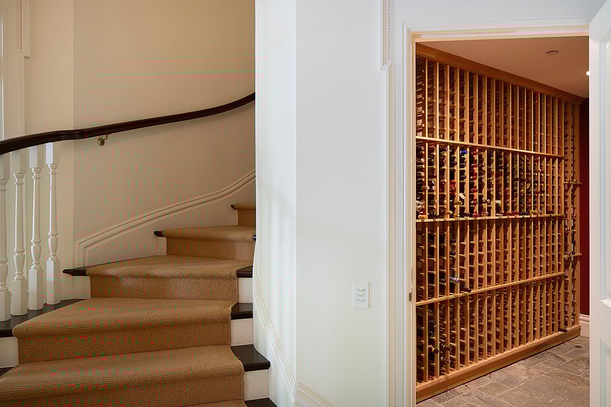 2041 Mandeville Canyon Road