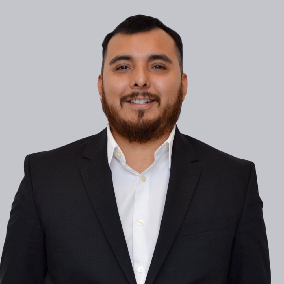 David Mora Fort Worth, TX Real Estate Agent Headshot