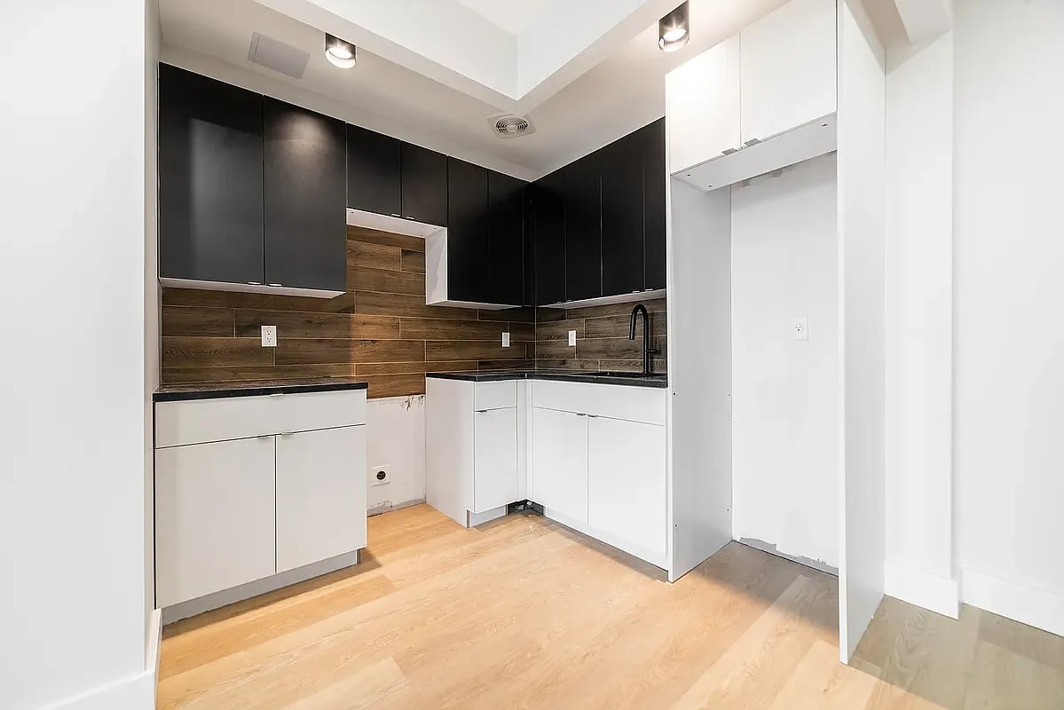 1244 New York Ave 5B