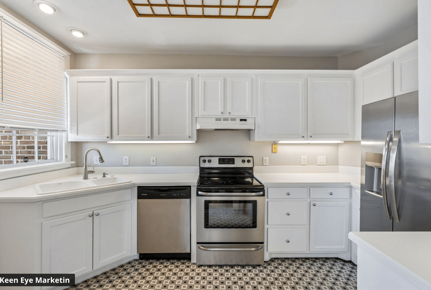 212 C Calhoun Street