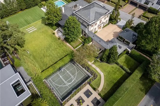 225 Paces Ferry Rd NW