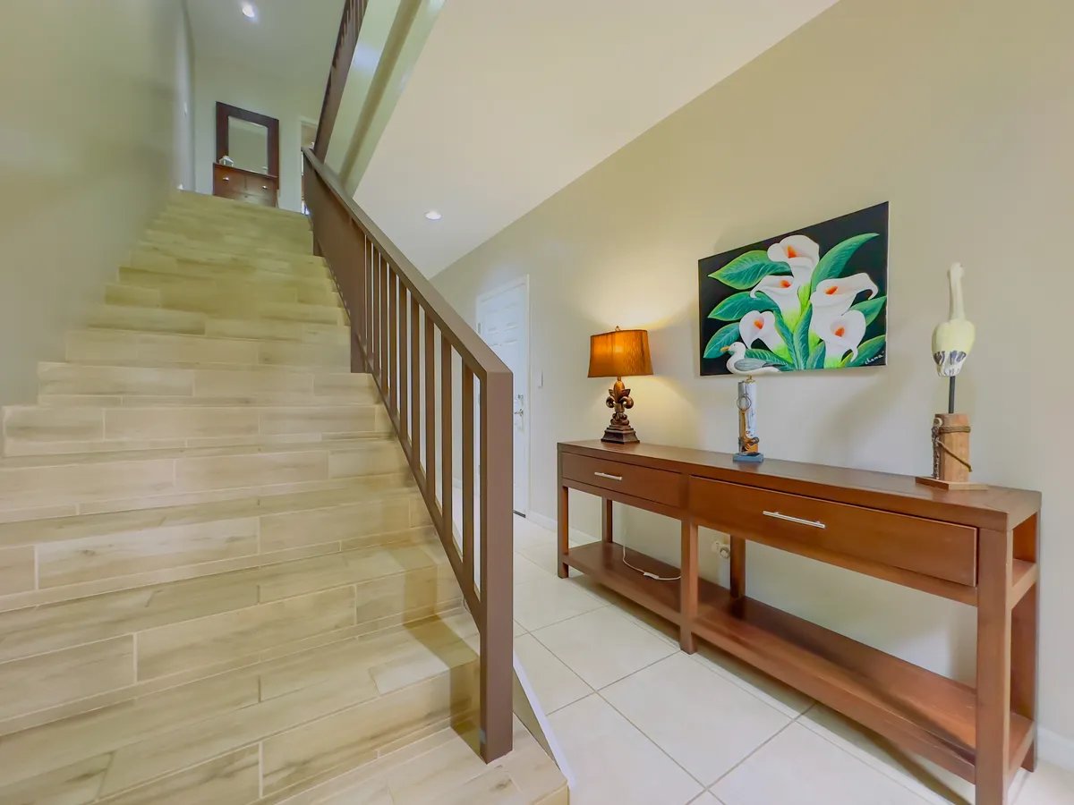Pacifico Townhouse #101