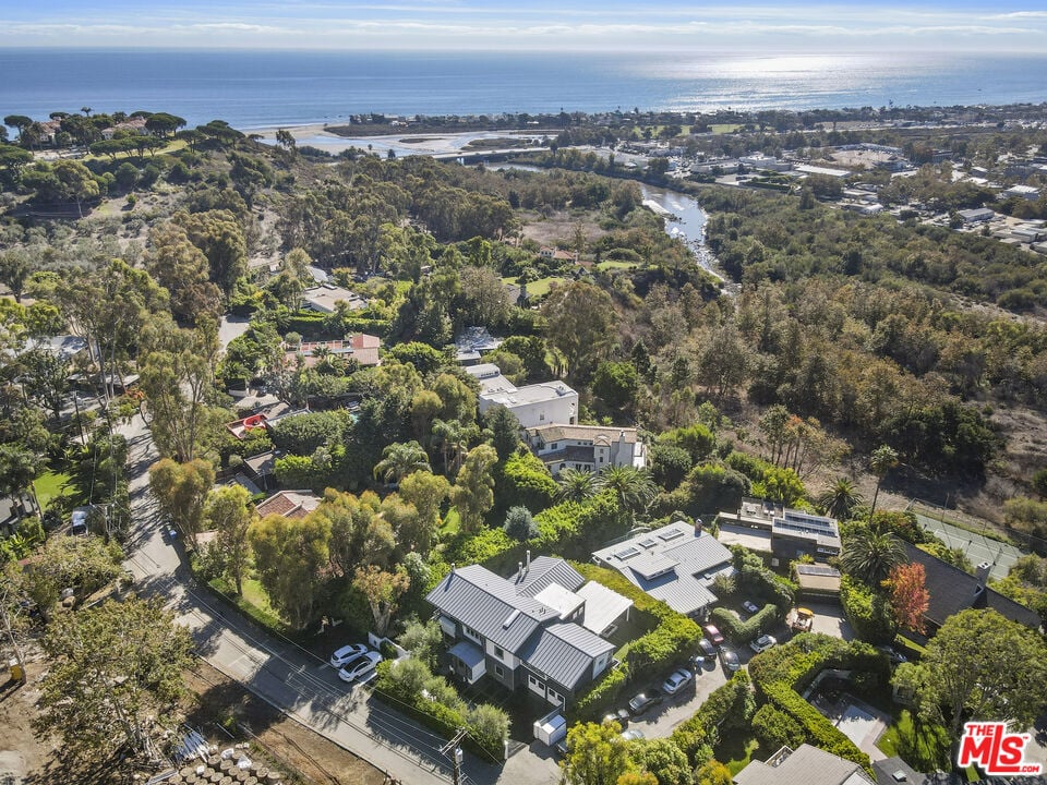 Solis Vista, Serra Rd, 90265