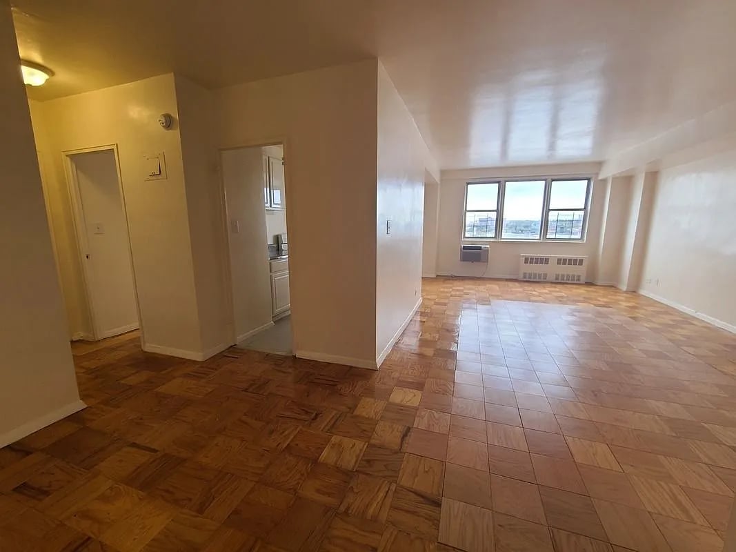 2345 Ocean Avenue #1P