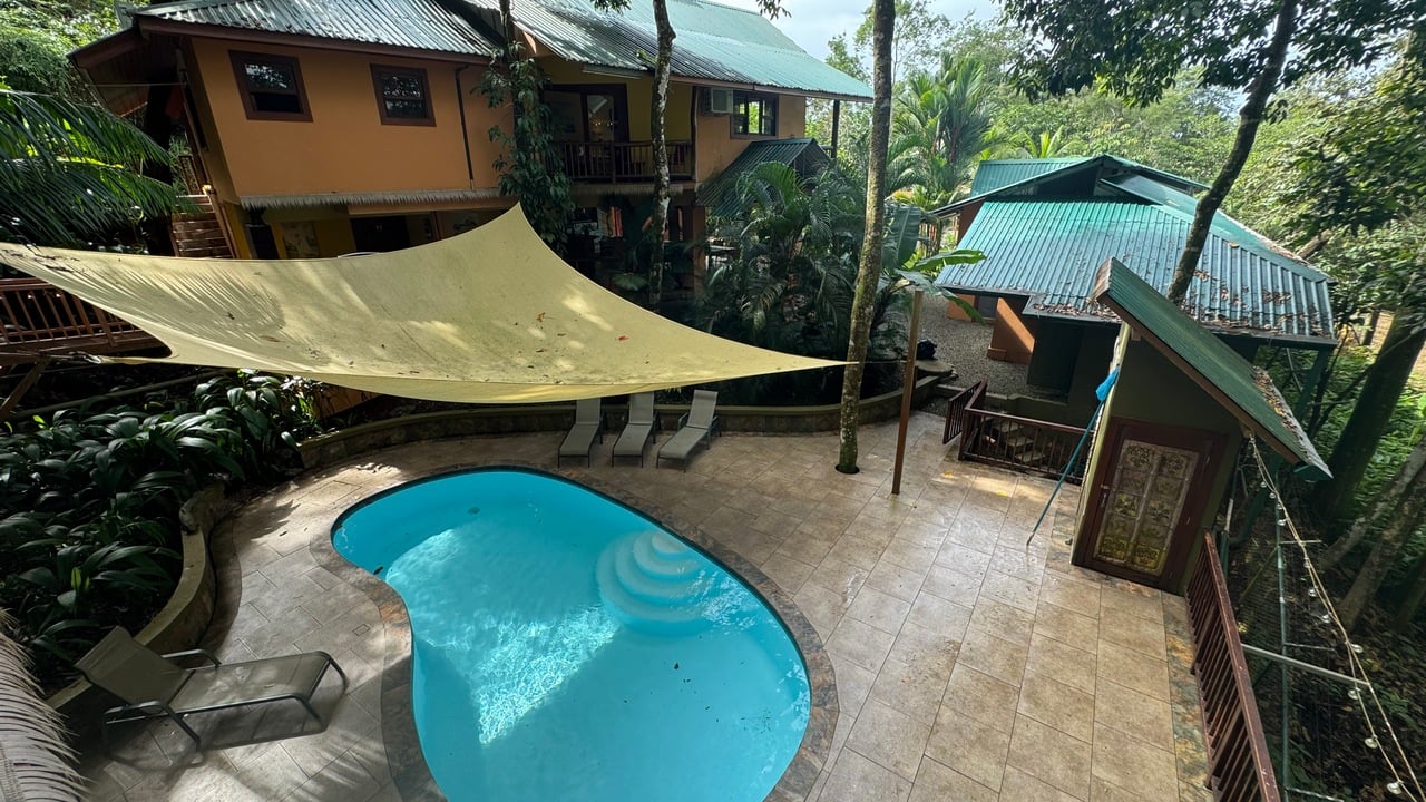 12 Room Hotel in Uvita with Ocean View Expansion Land