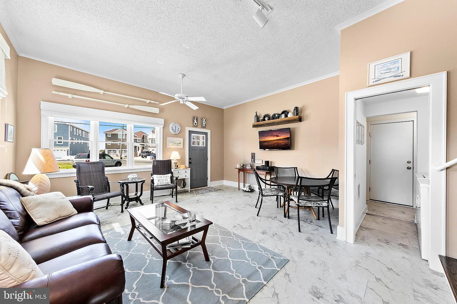 287 W 27th St