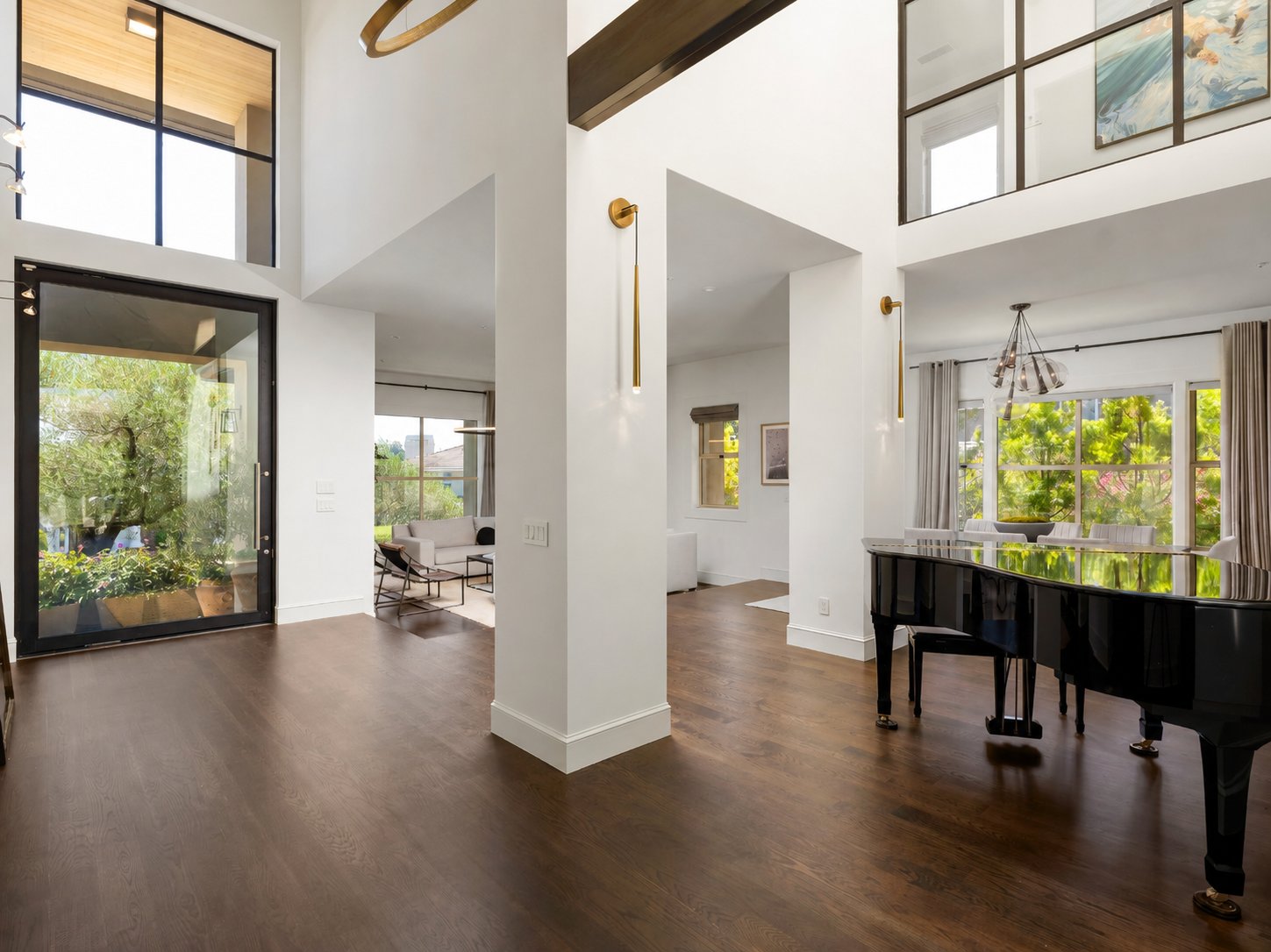 Architectural Modernism, Bay Views, and Exceptional Outdoor Living