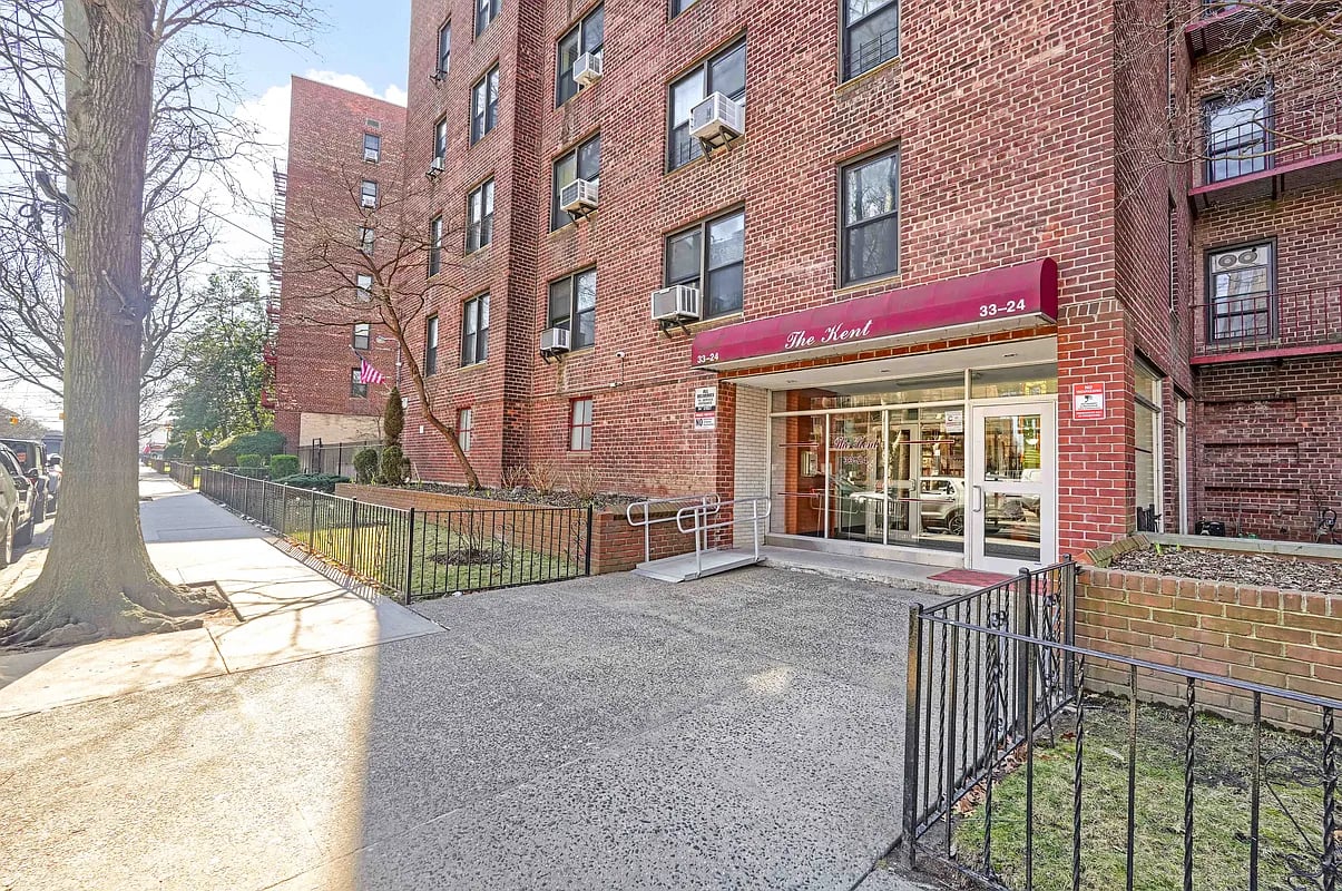 33-24 Junction Blvd #X5