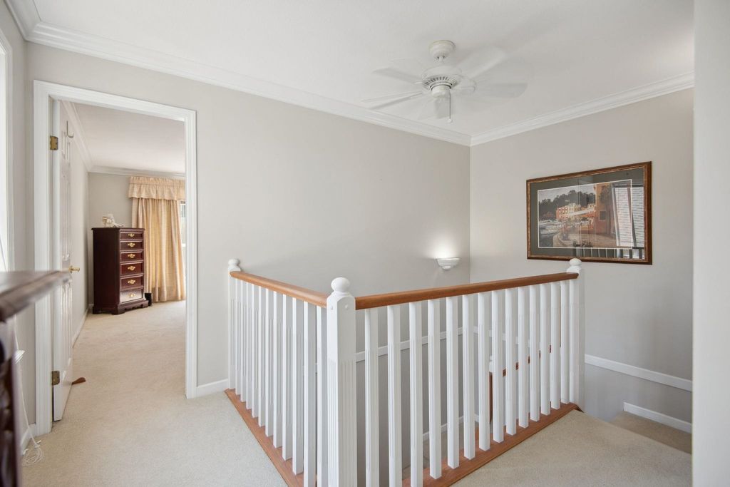 72 Jamieson Ct, #28
