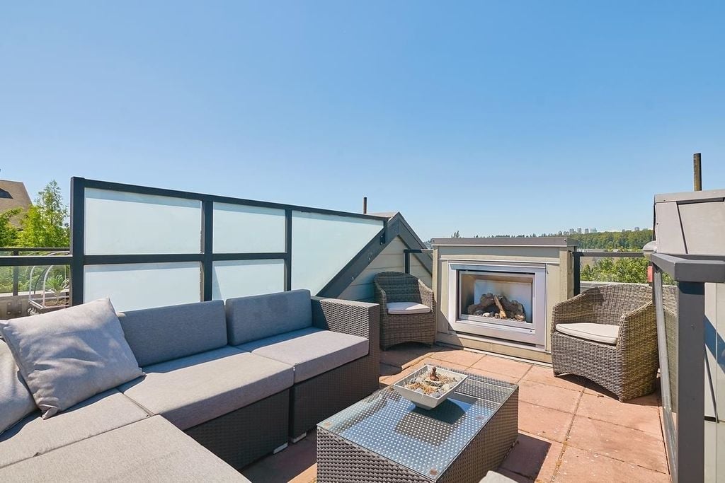 230 Salter St, #2