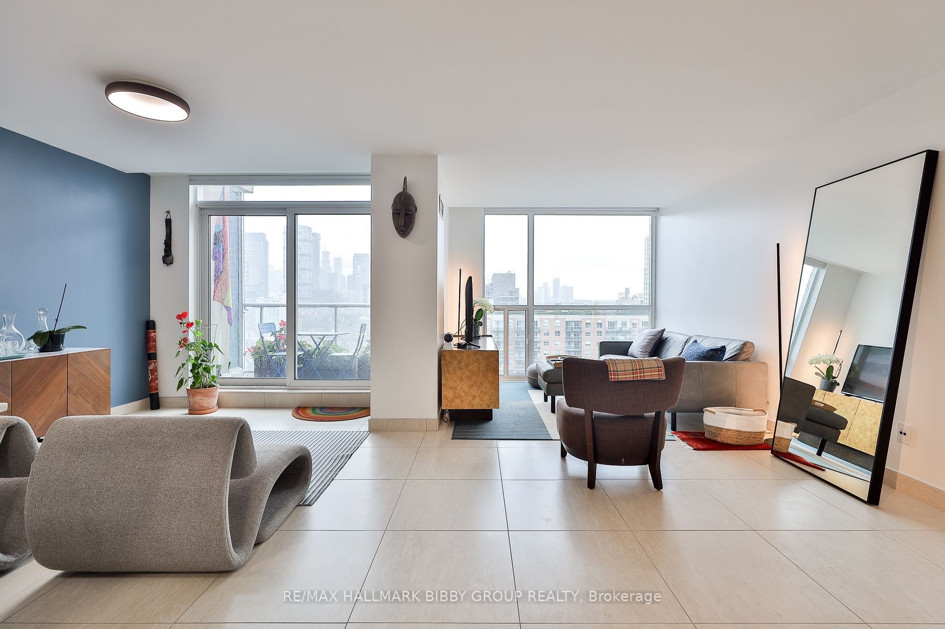 ST. LAWRENCE MARKET LUXURY FEATURE