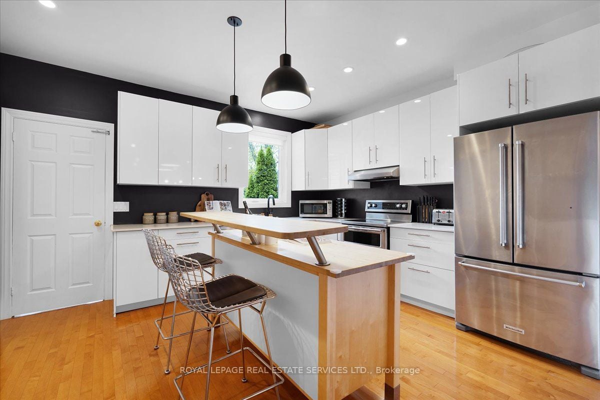 36 Appleton Ave, Toronto