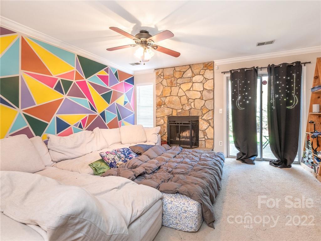 8251 Golf Ridge Dr