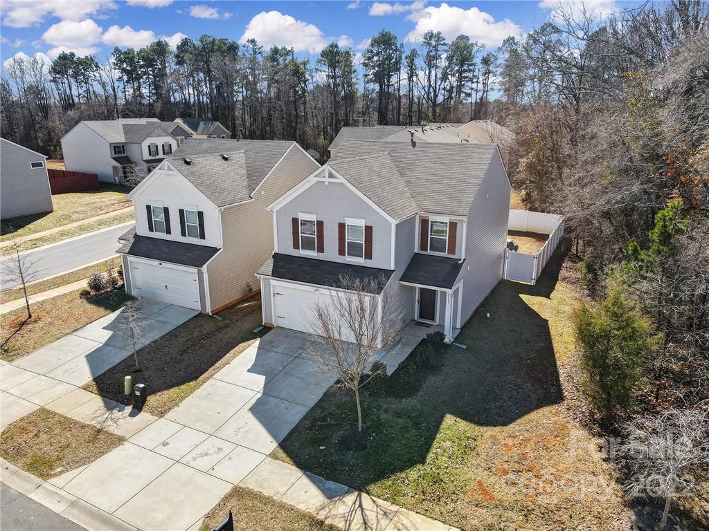 6807 Nathan Dr