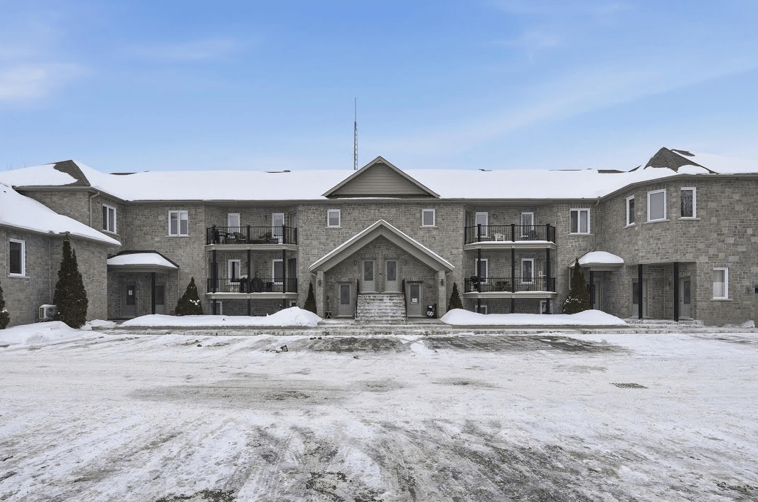 41 Main St, Unit 6, Limoge, Ontario, Canada
