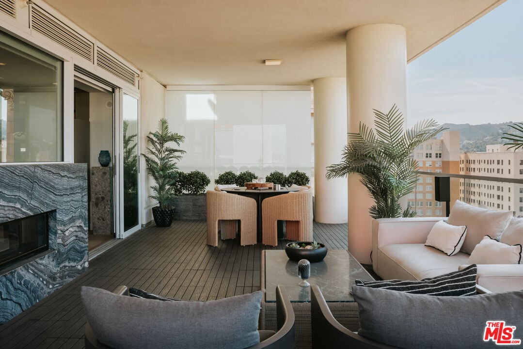 6250 Hollywood Blvd, #14A