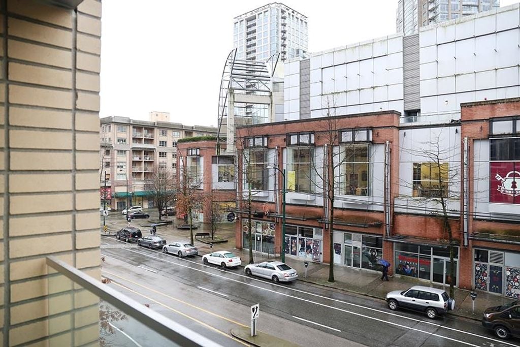33 W Pender St, #309
