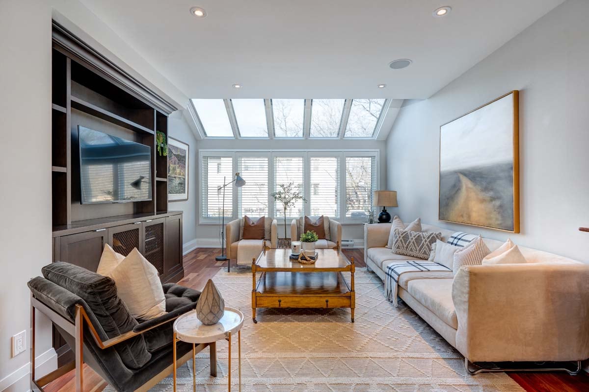 8A Victoria Park Ave