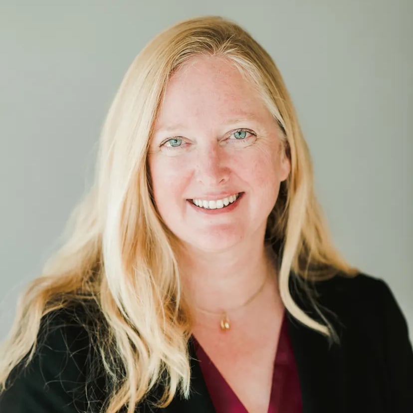Alexa Oestreicher Portland, ME Real Estate Agent Headshot