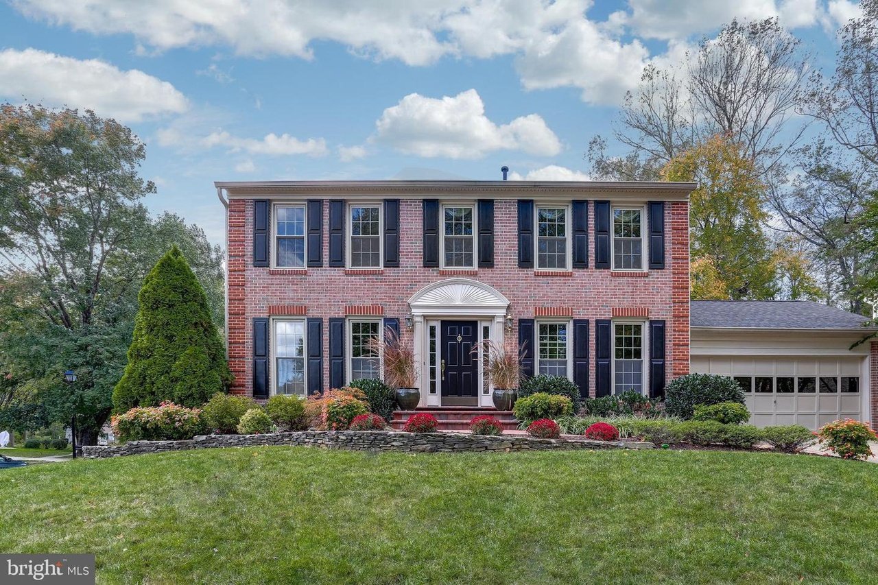 1158 Charing Cross Dr