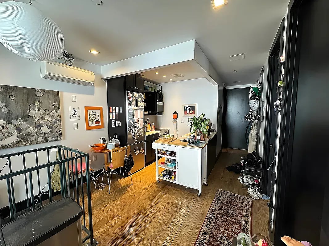 205 Central Ave 2A