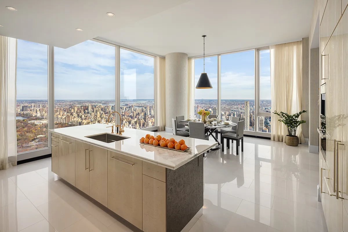 217 W 57th St Unit 84E