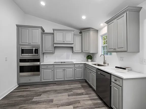 105 Hines Ct