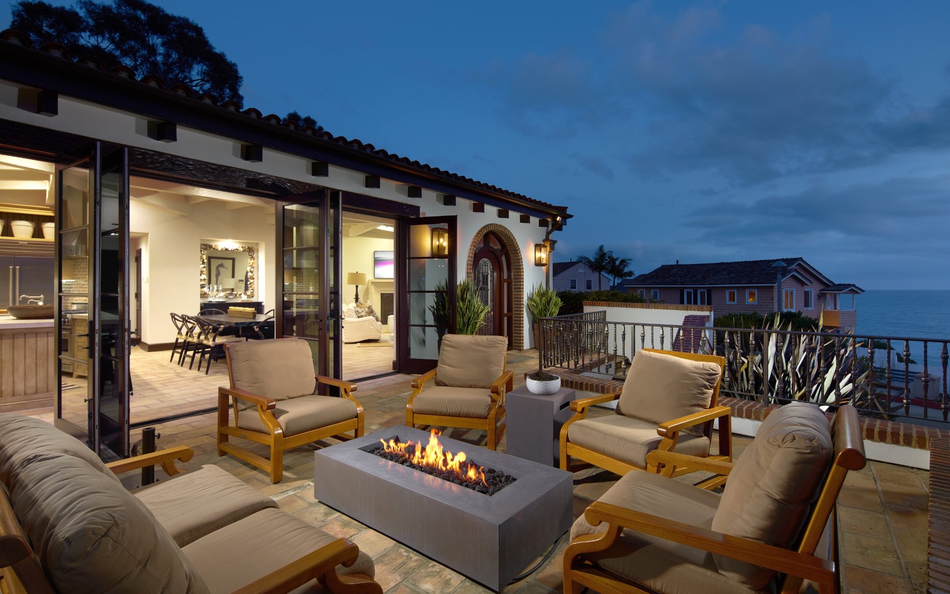 1292 Cliff Drive