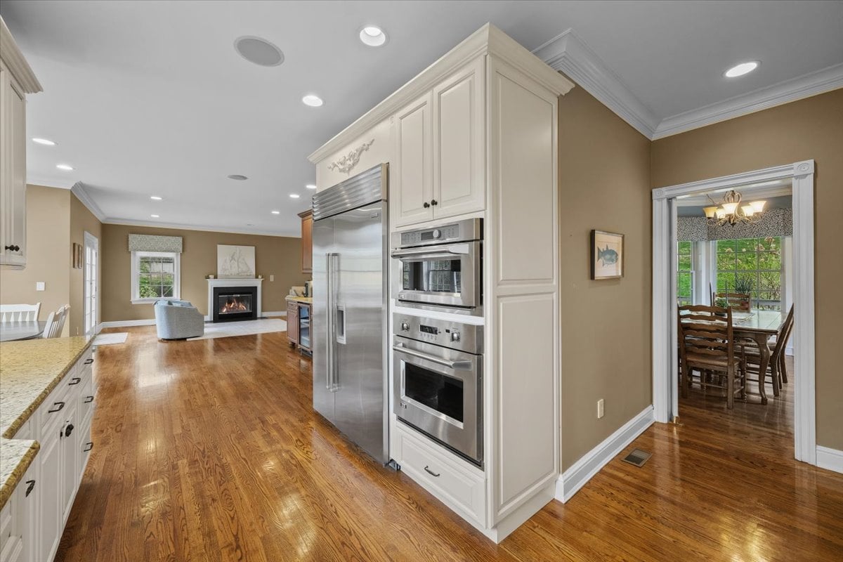 129 Scenic Drive West