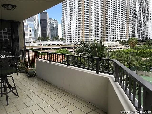 520 Brickell Key Dr #A616
