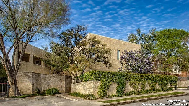 139 Elizabeth Rd Unit B