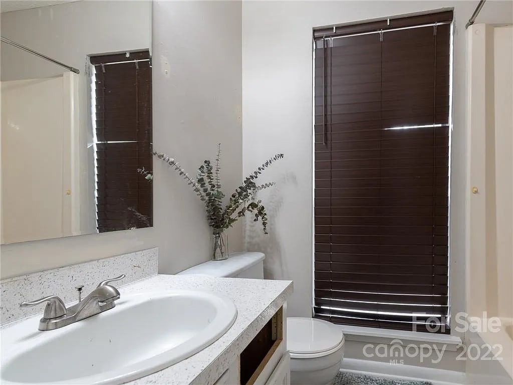 9121 Nathaniel Russell Ln