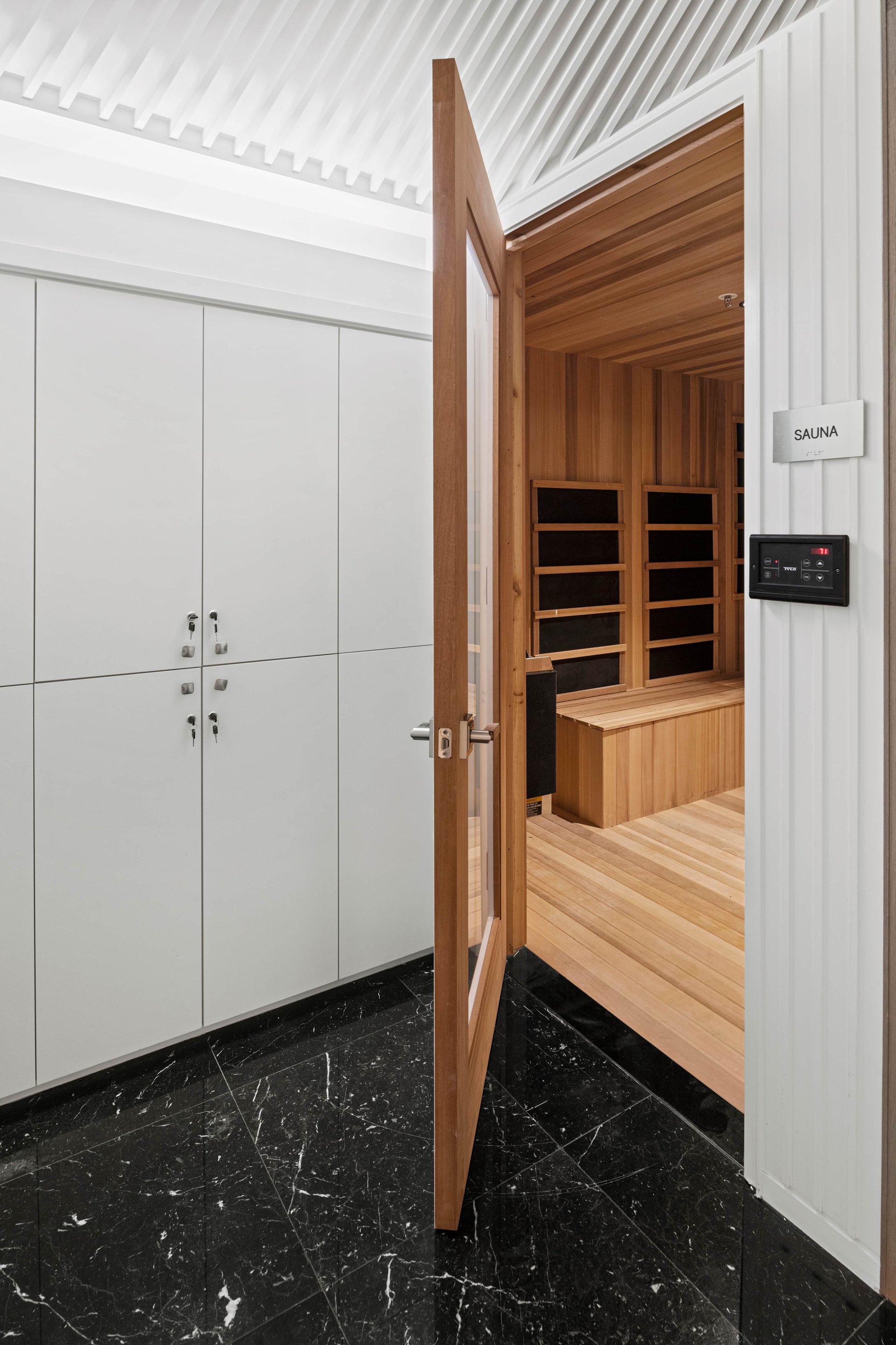 200 East 21st Street, 8D