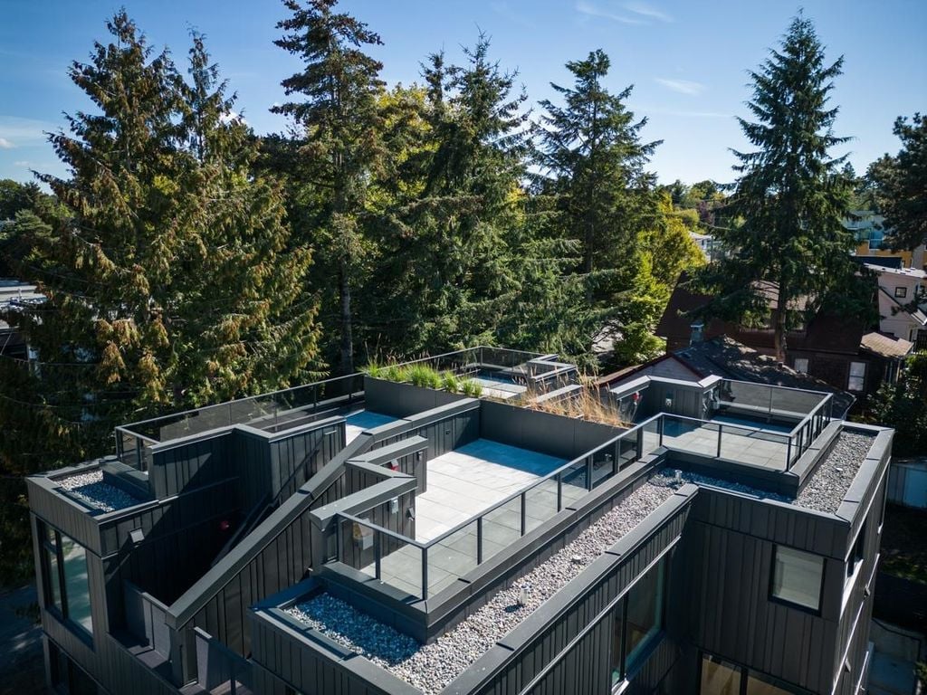 414 E 5th Ave