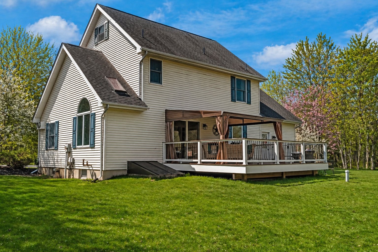 1244 Quiet Hills Lane
