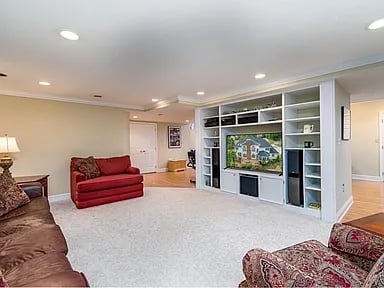 309 Kerry Ct