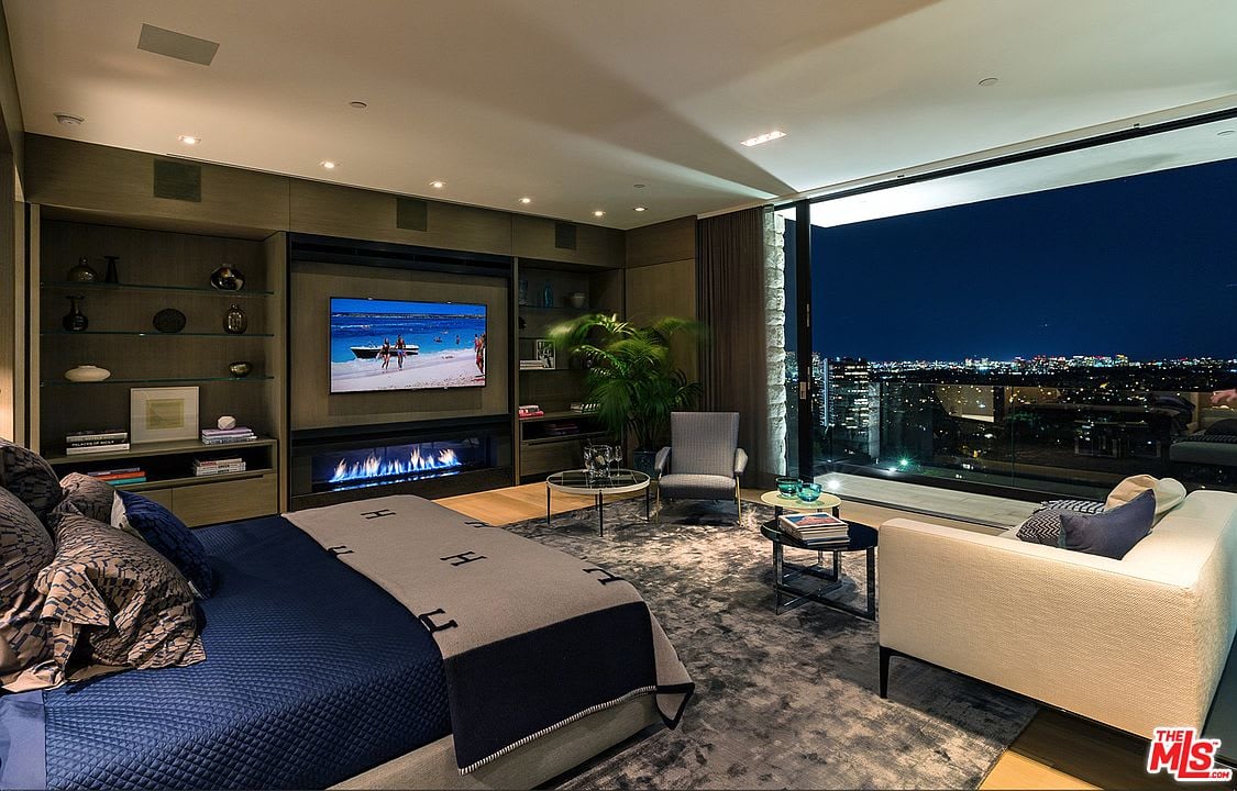 Infinity Palazzo