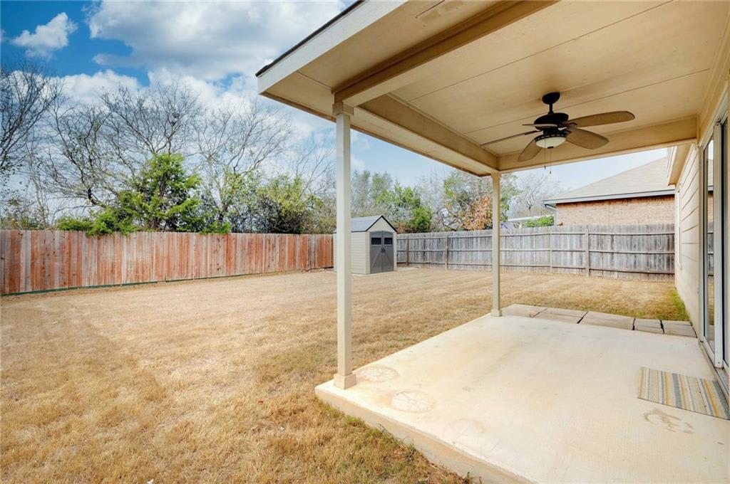 305 Moorhen Ln