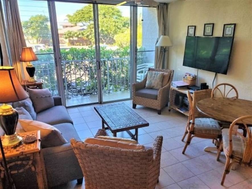 69-1647 Puako Beach Dr #102