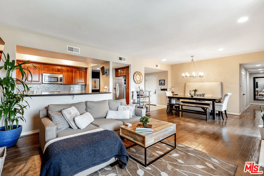 12449 Kling St, #PH1