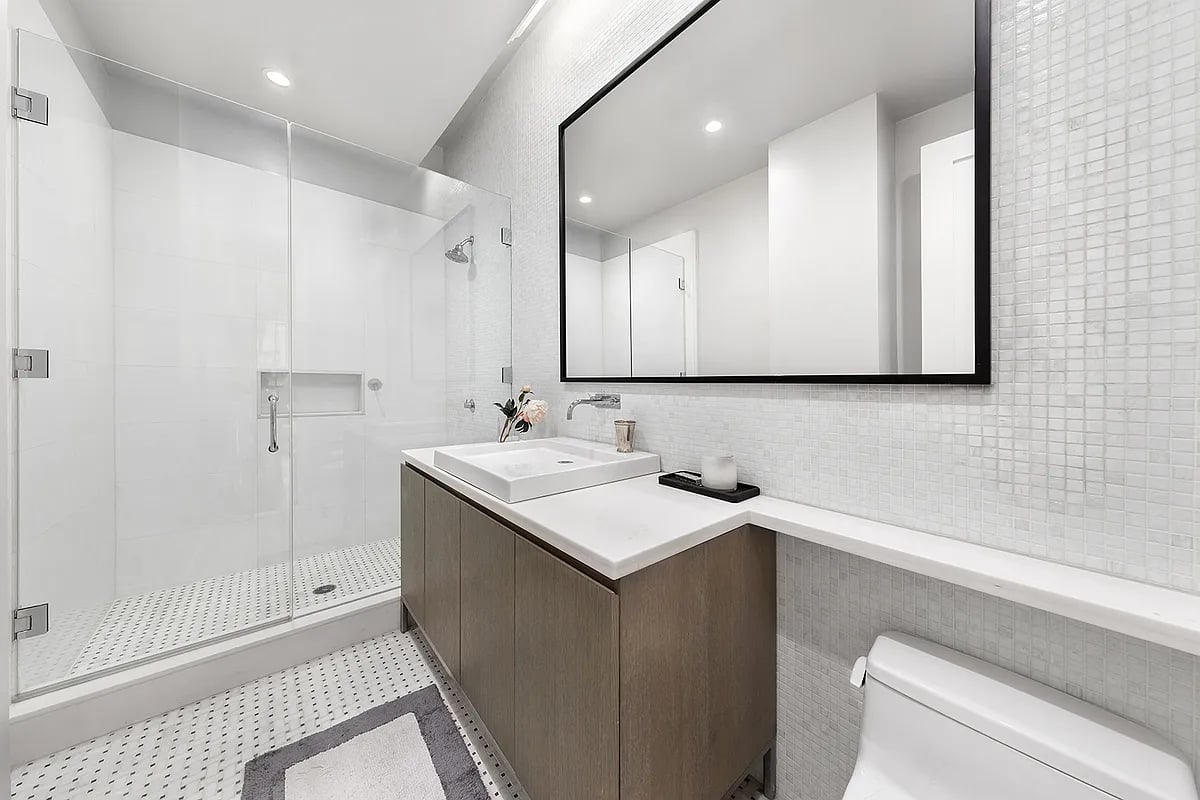 263 9th Ave, #7D
