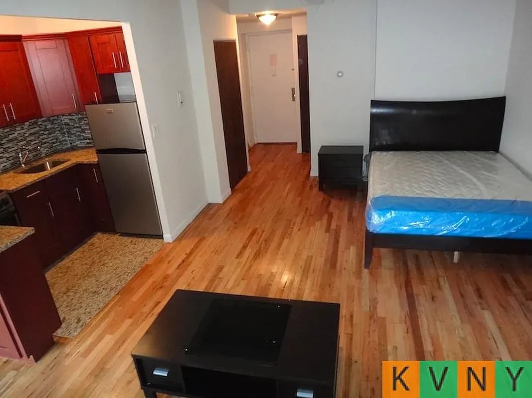 160 Bleecker St #4FW 