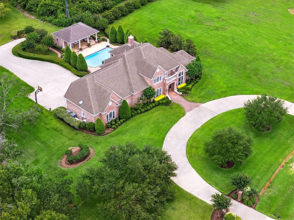 4903 Shiloh Lake Dr