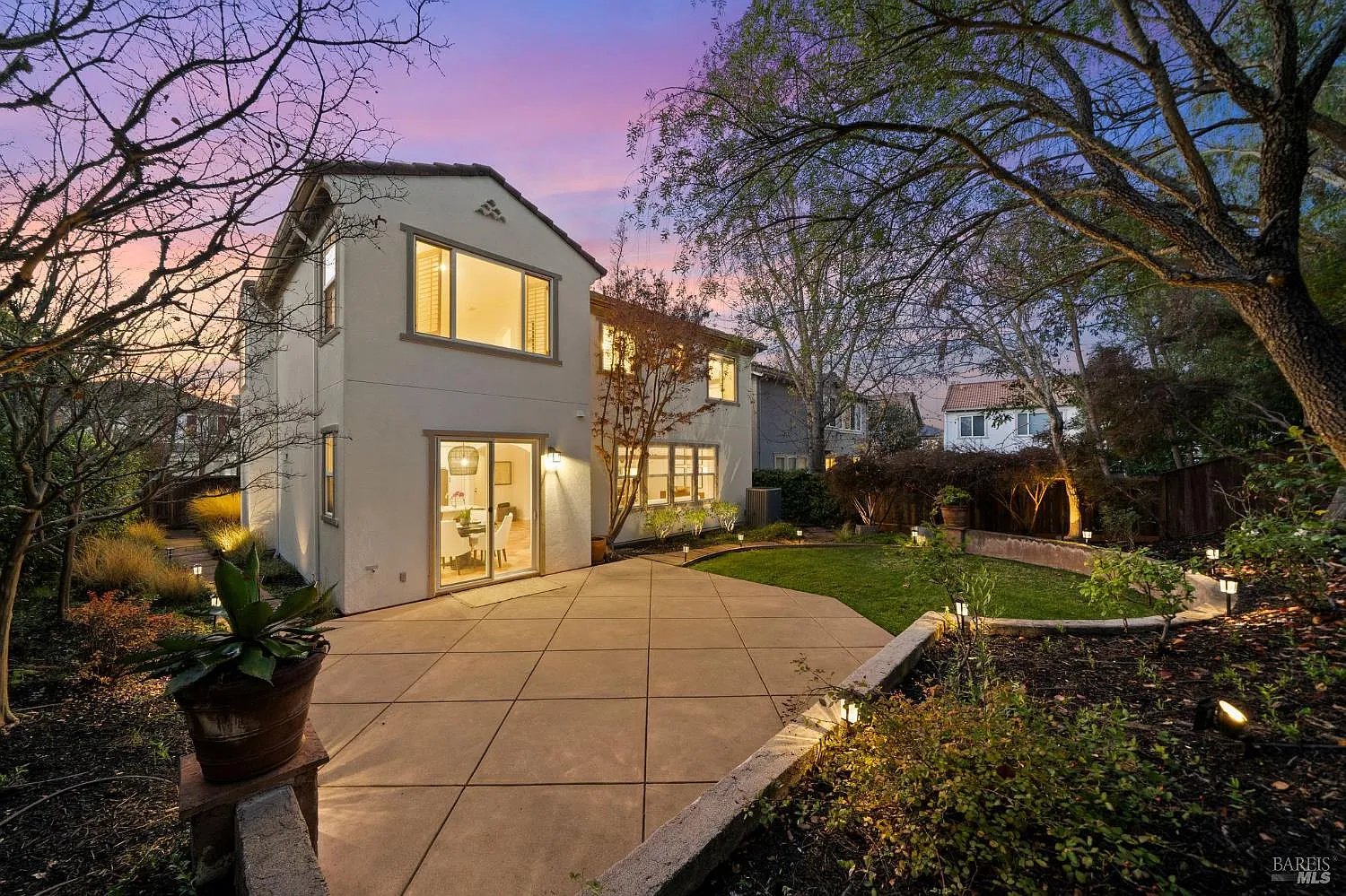 46 Waterbury Ln