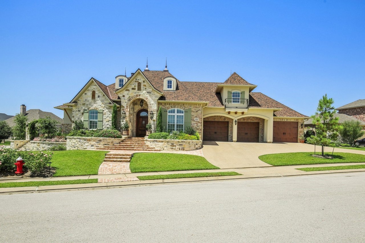 5206 Flint Hills Dr
