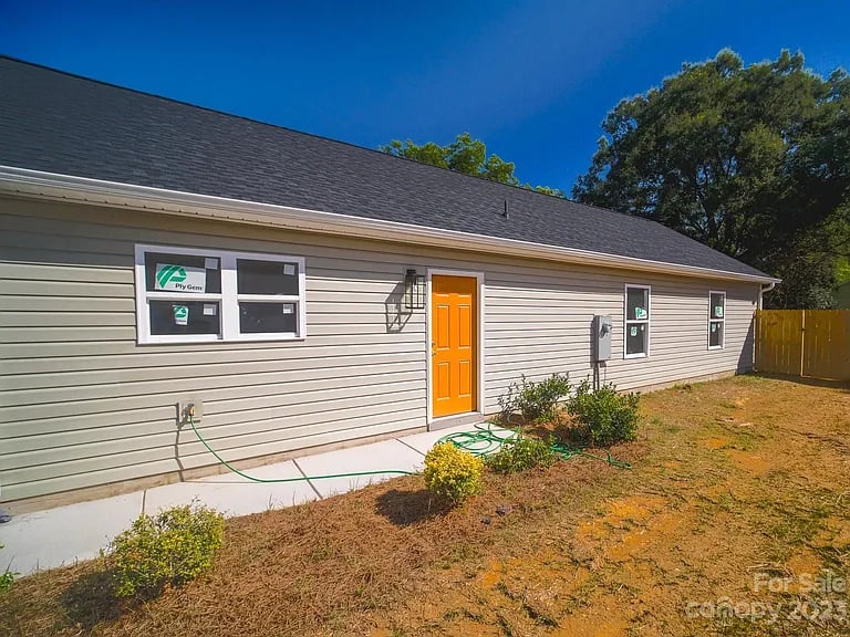 3420 Mable Hubbard Dr