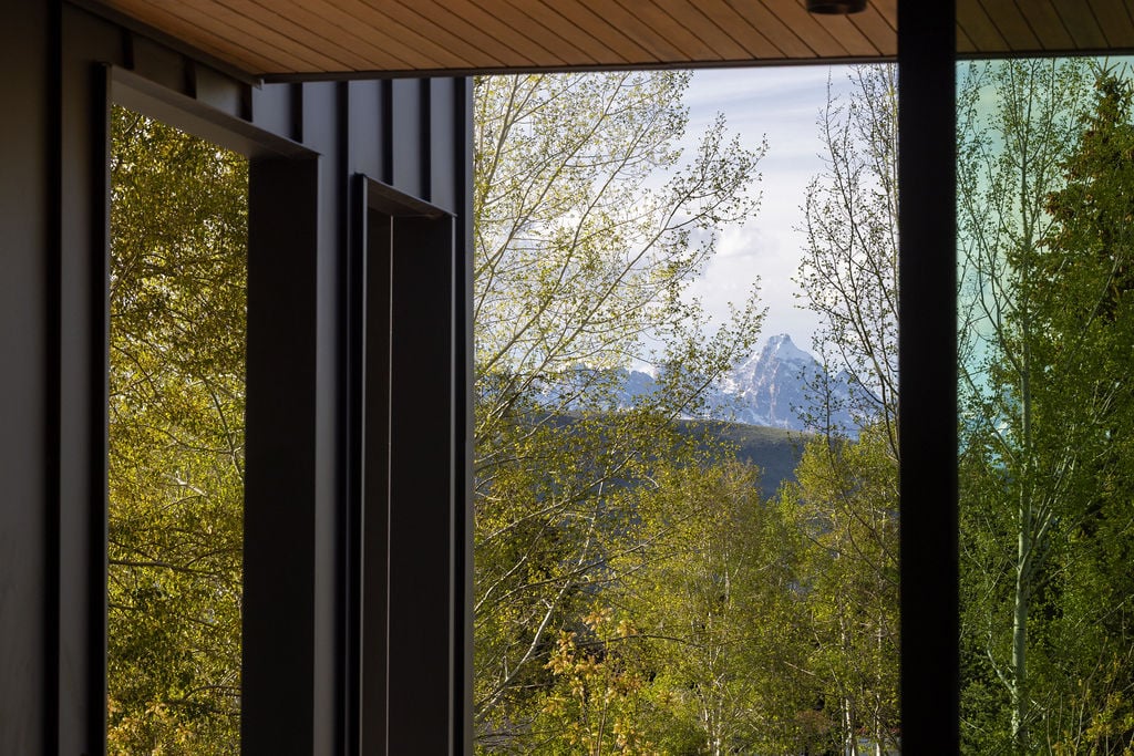 745 Teton Landing